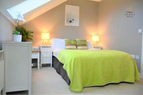 Bard's Nest, Crucible Apartment, FREE private parking, 3 mins walk to Birthplace